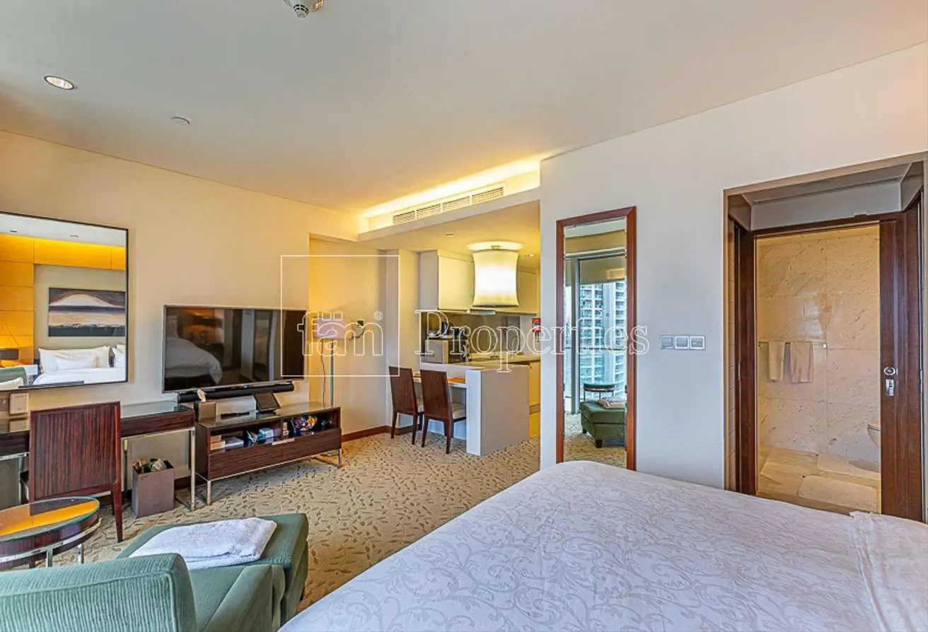 Fountain View Studio At The Lowest Price!