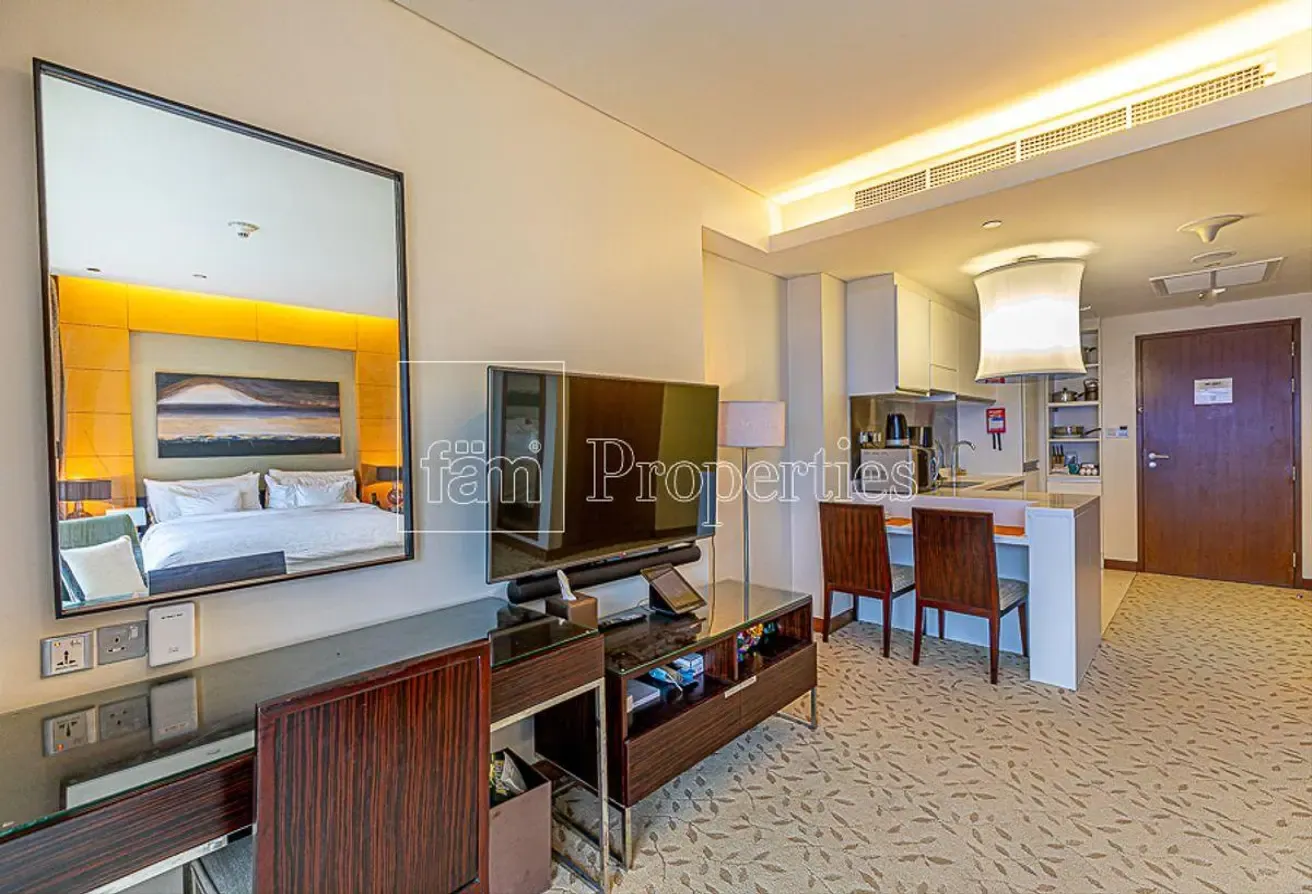 Fountain View Studio At The Lowest Price!