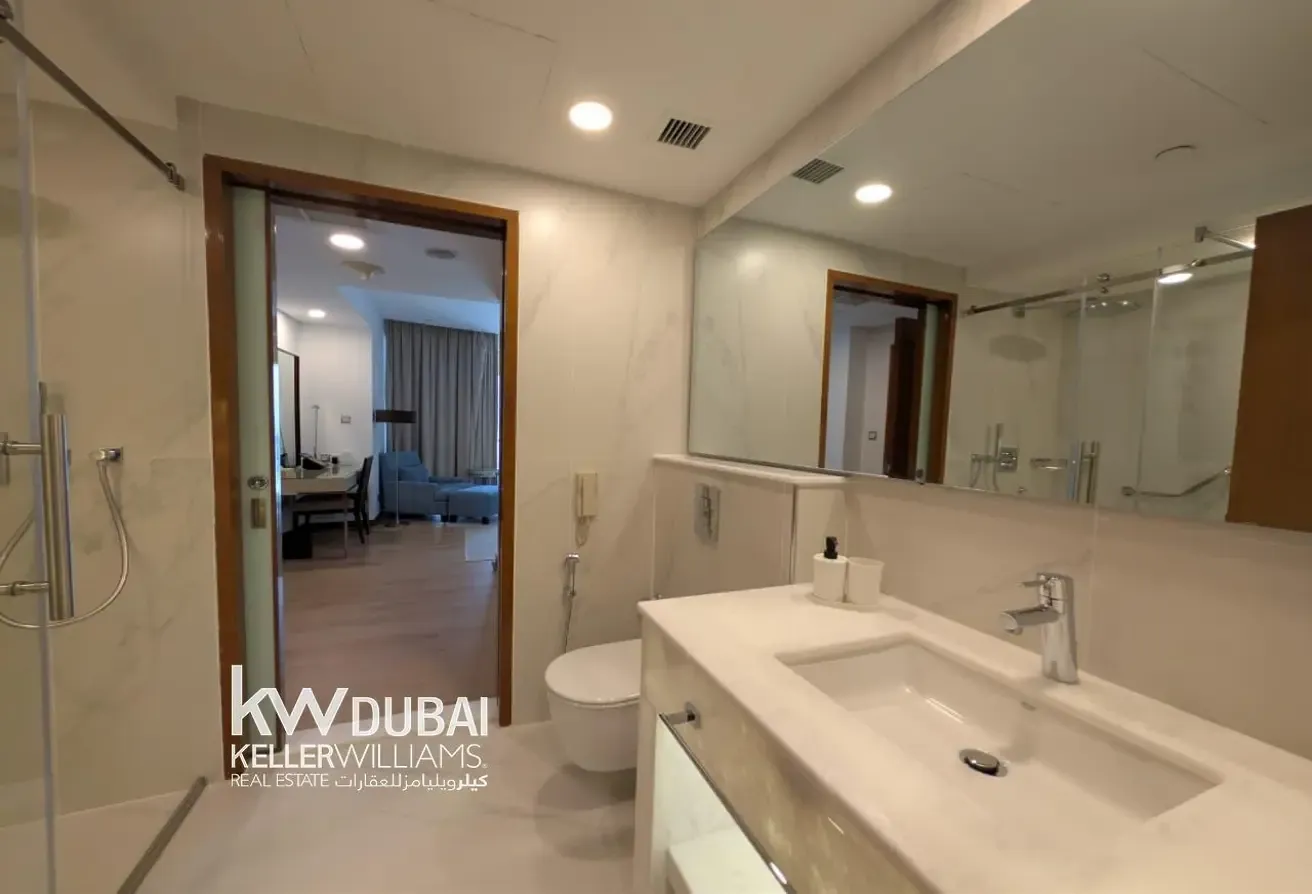 Skyline View | Dubai Mall Access | Furnished