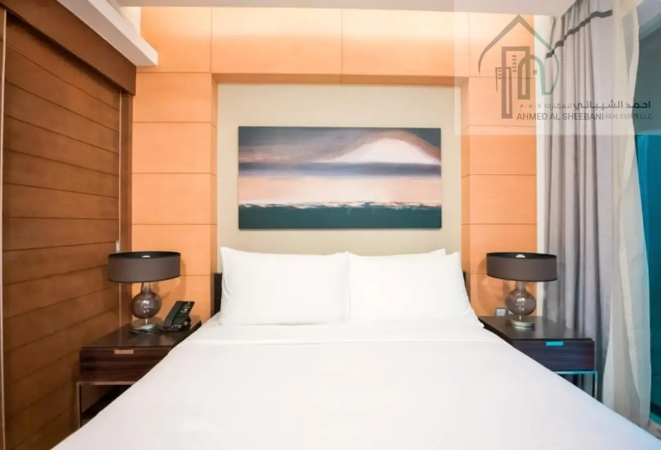 HIGH FLOOR | PRIME LOCTION | DIRECT ACCESS TO MALL