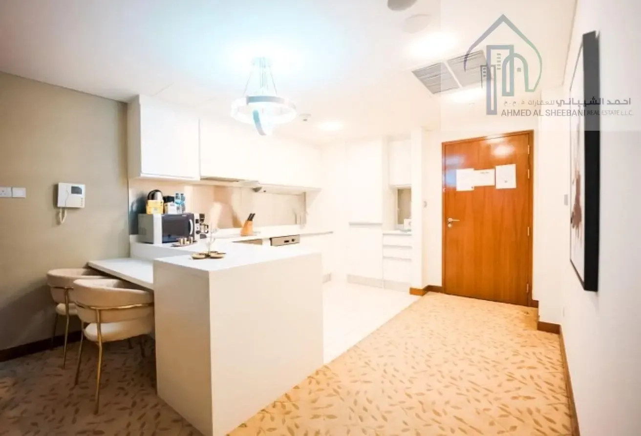 HIGH FLOOR | PRIME LOCTION | DIRECT ACCESS TO MALL