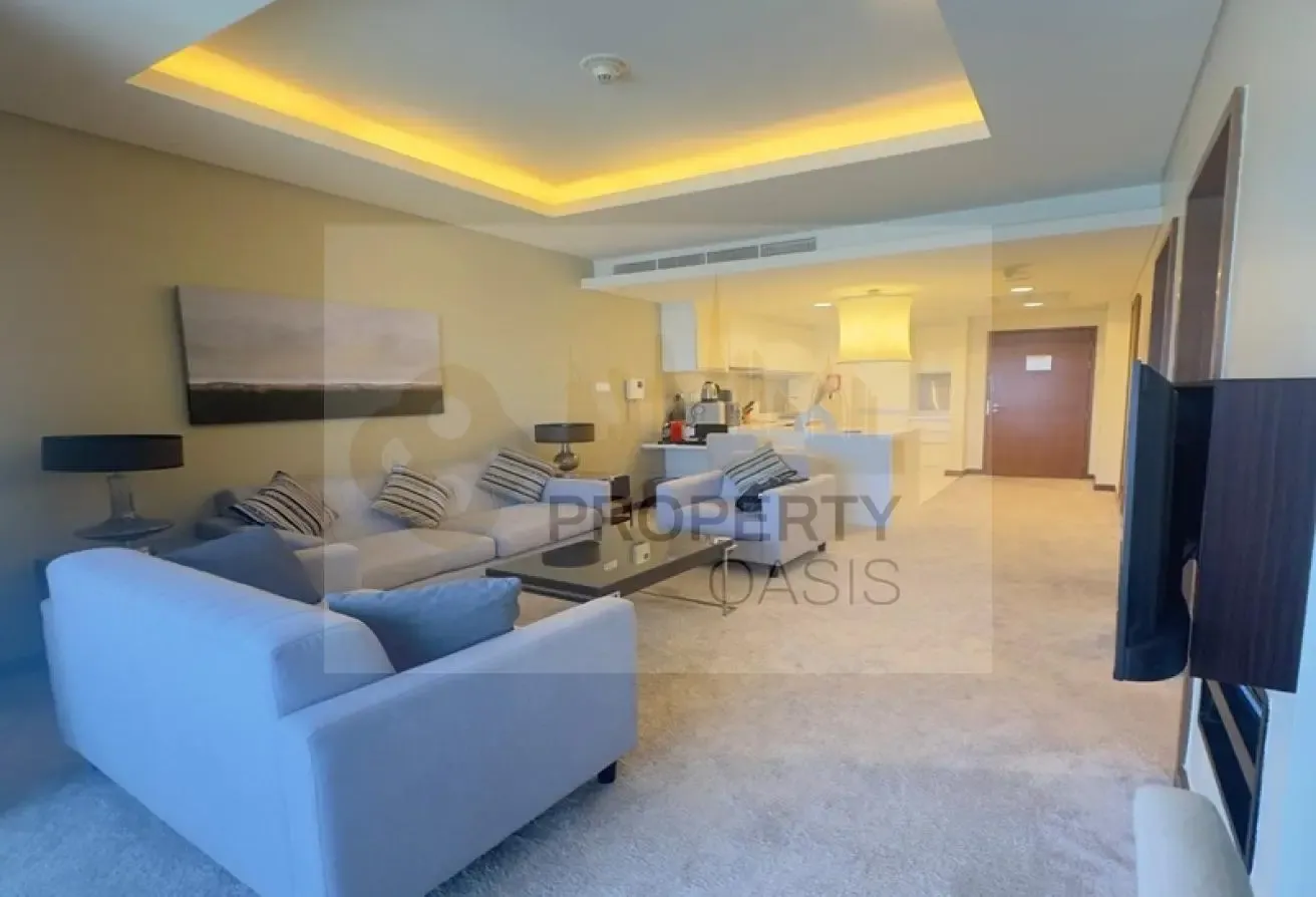 Highly-Maintained and Luxurious Apartment