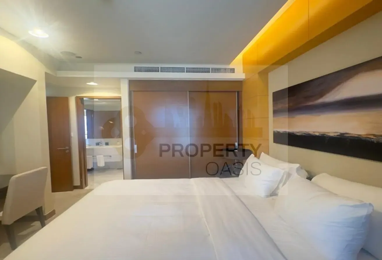 Highly-Maintained and Luxurious  Apartment