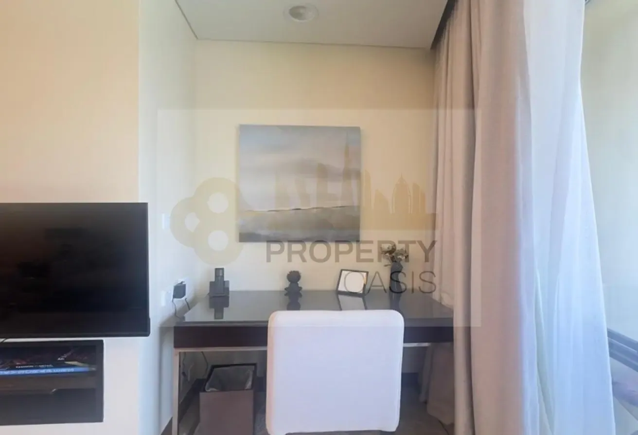 Highly-Maintained and Luxurious  Apartment
