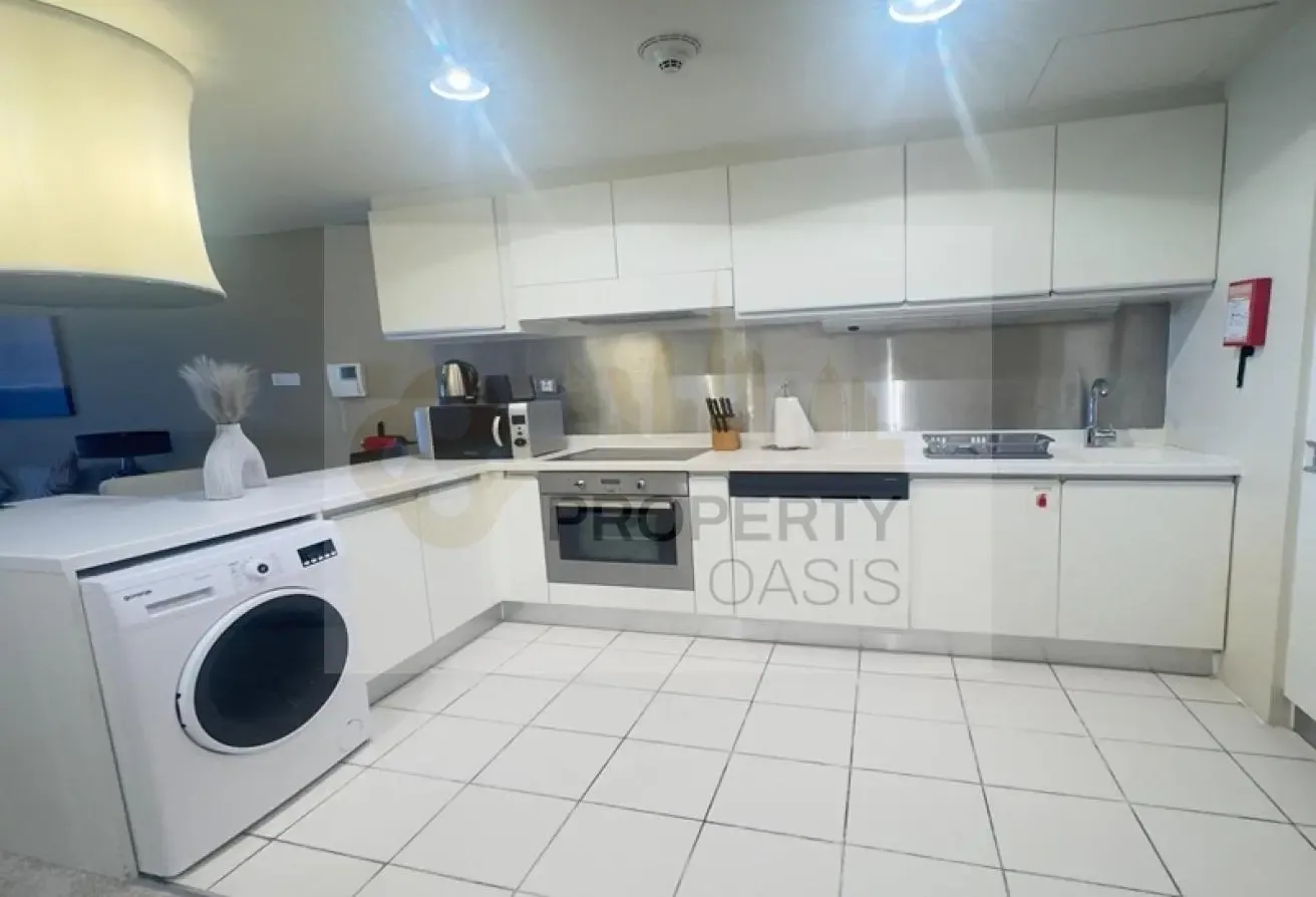 Highly-Maintained and Luxurious  Apartment