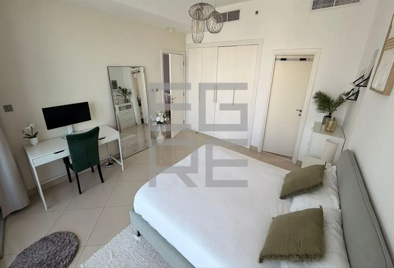 Fully Furnished 1 Bed | Big Layout | Sea View