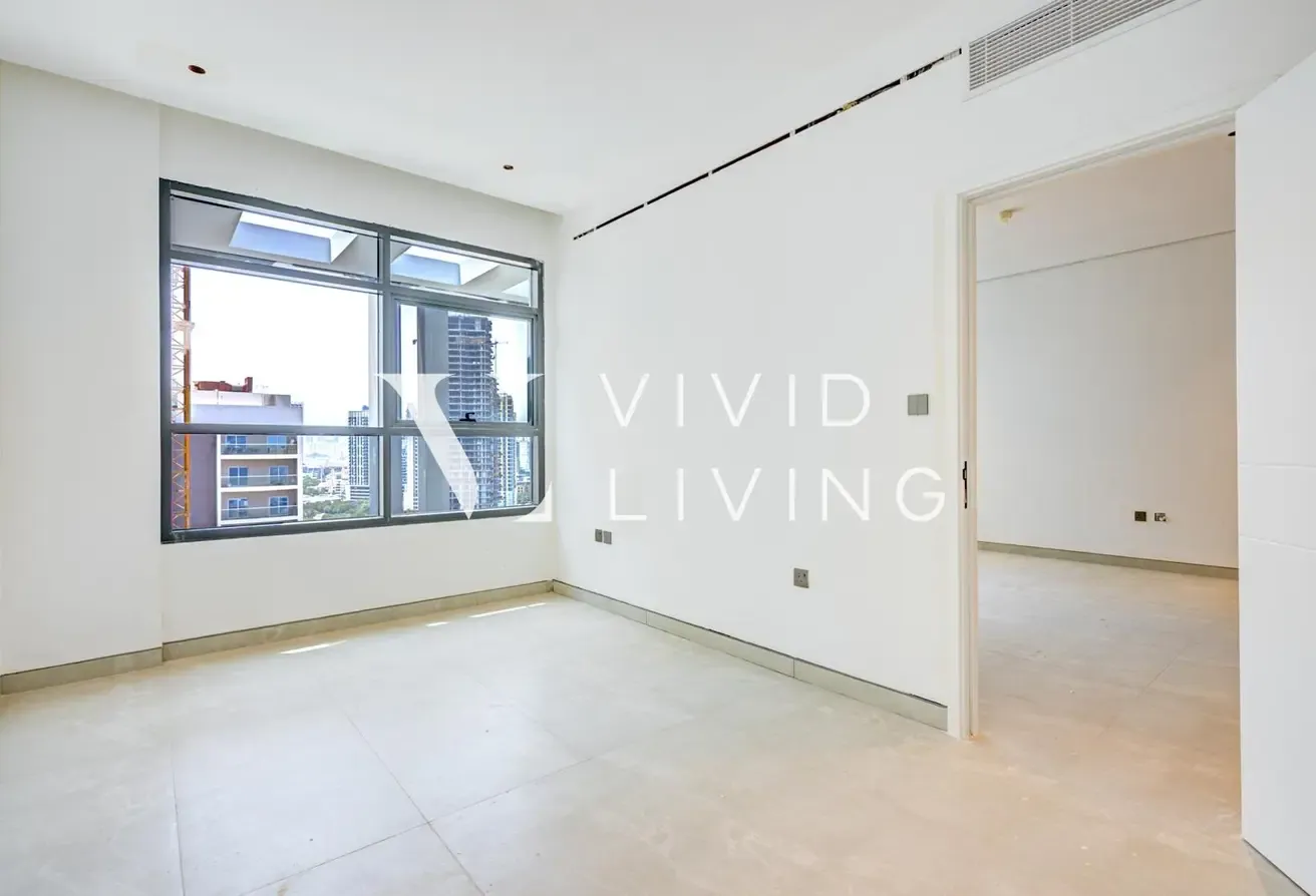 Vacant | Brand New | Maids Room |  Cinema room