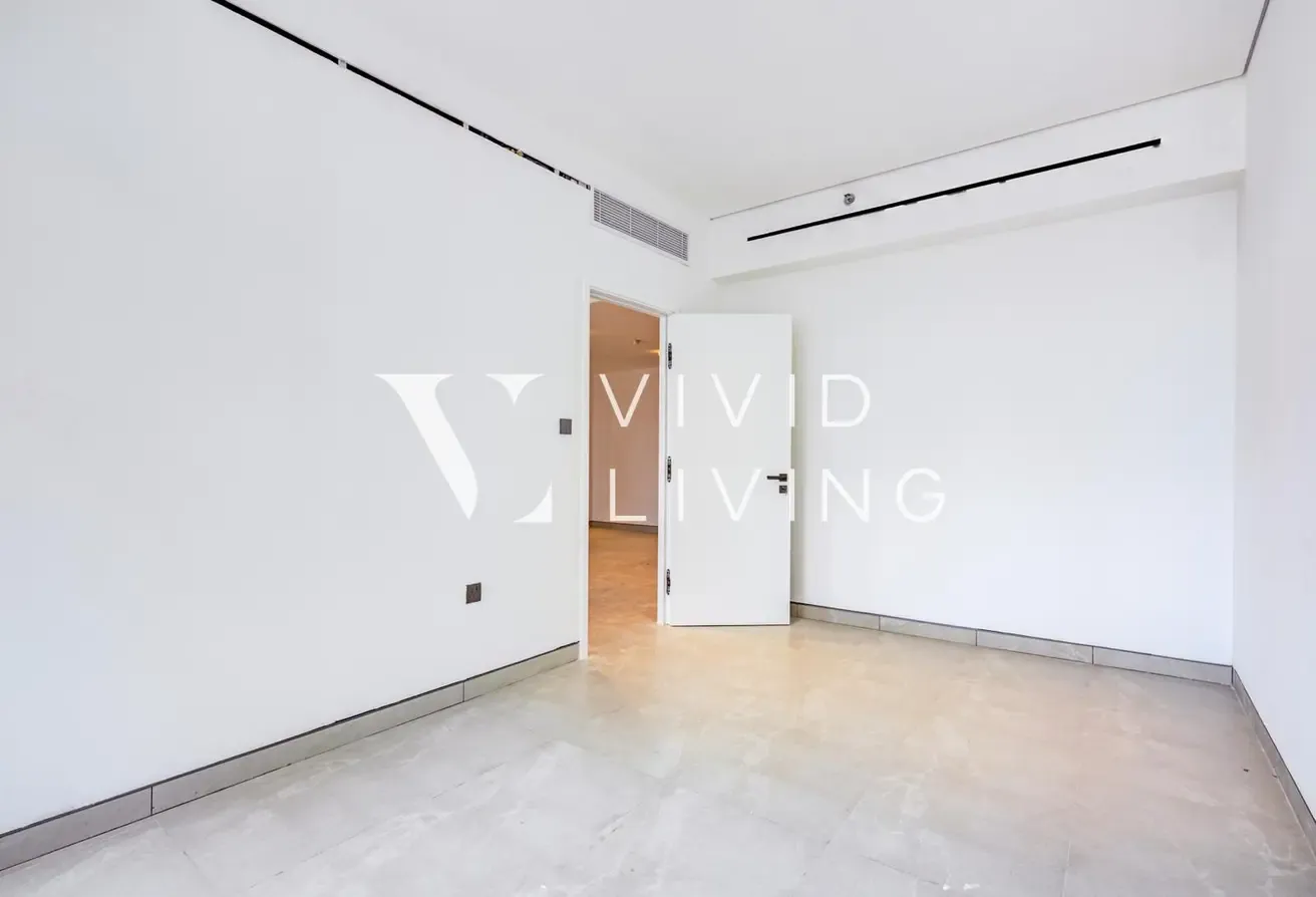 Vacant | Brand New | Maids Room |  Cinema room