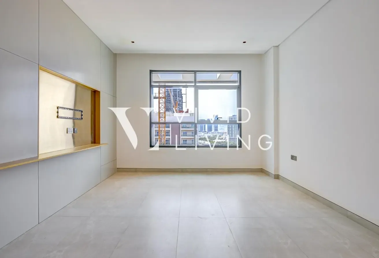 Vacant | Brand New | Maids Room |  Cinema room