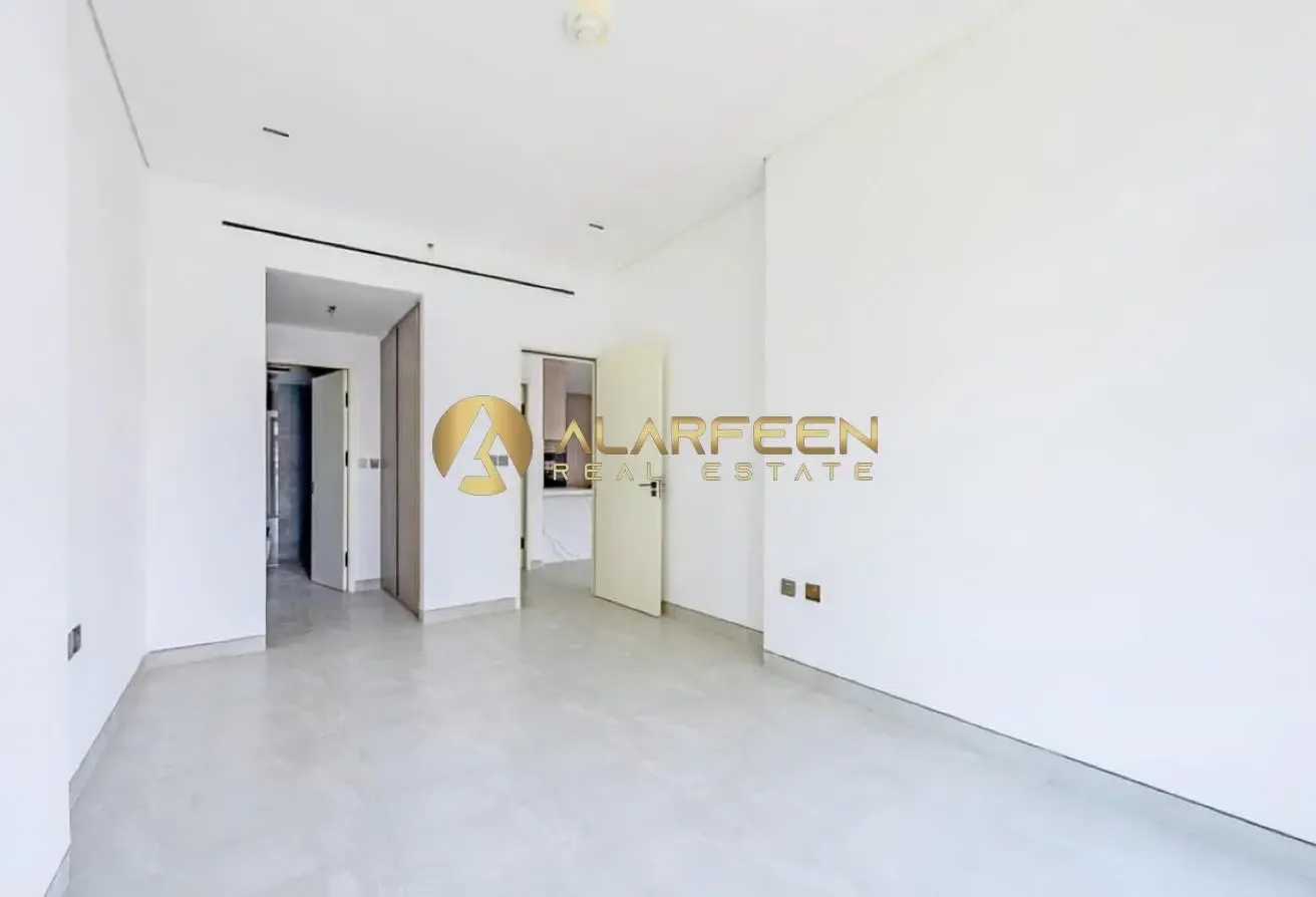 Bright & Airy 1 BR | Spacious Layout | Best Deal