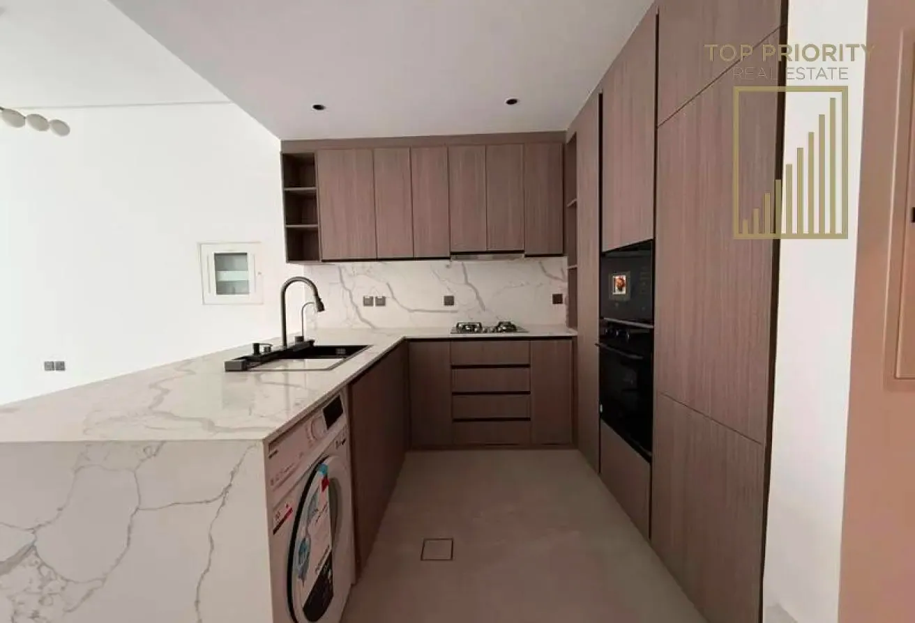 Unfurnished | Vacant | Pool View | Great Layout