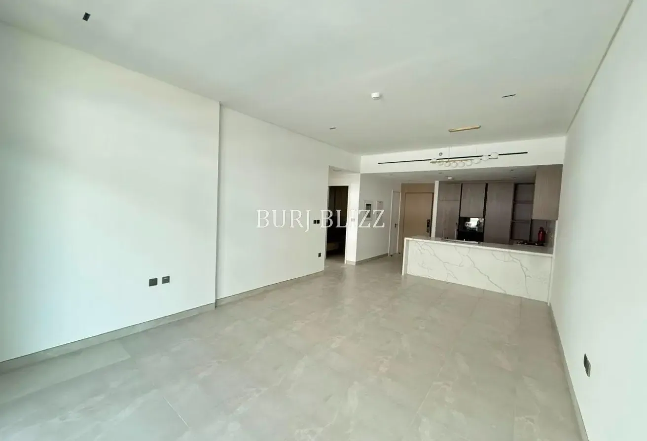 Exceptional Living | Brand New | 12 Cheques