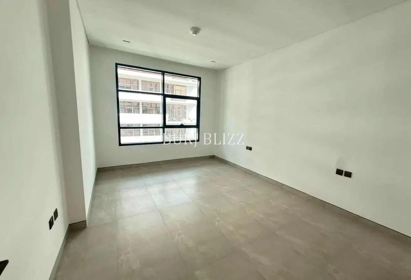 Exceptional Living | Brand New | 12 Cheques