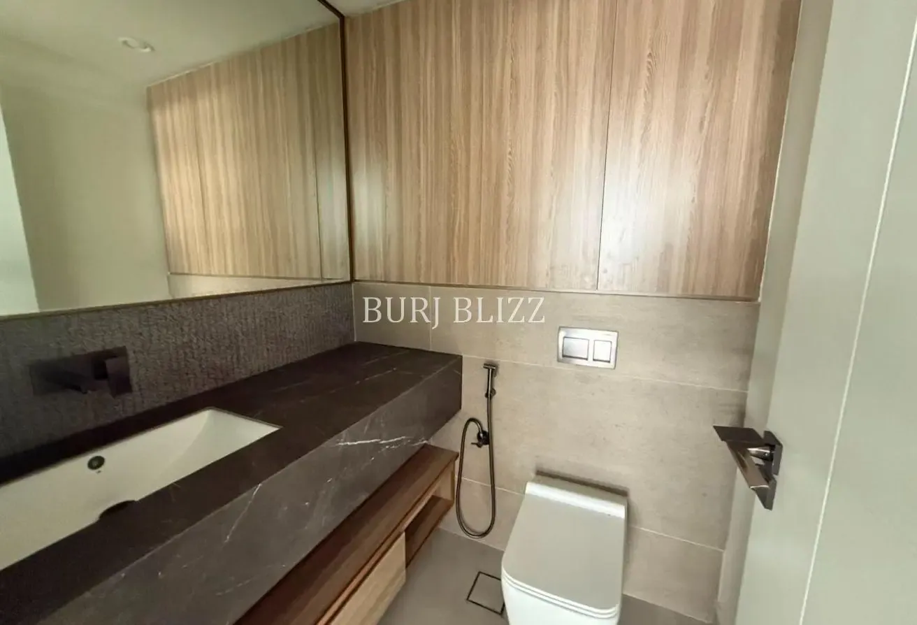 Exceptional Living | Brand New | 12 Cheques