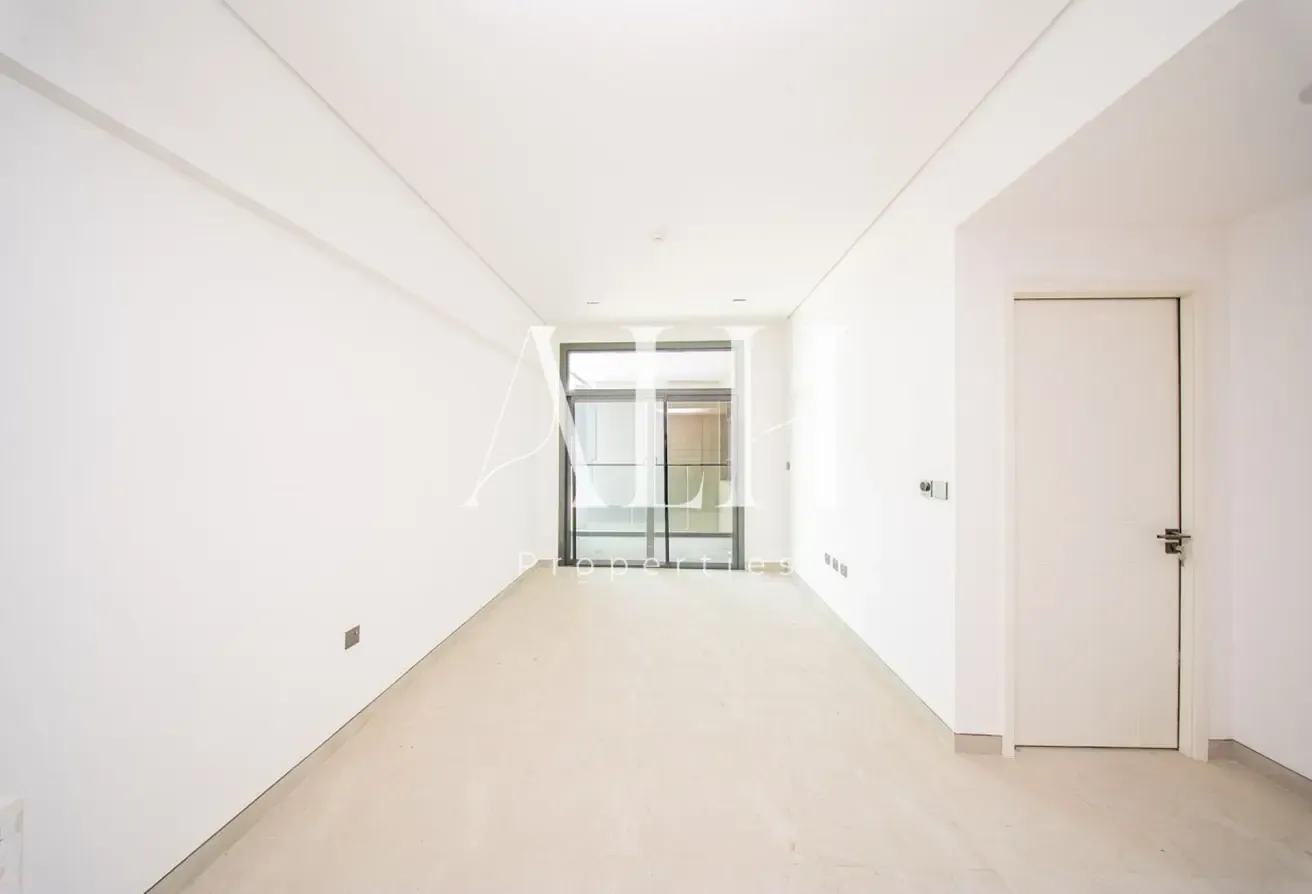 Prime Location | Kitchen Appliances | Brand New