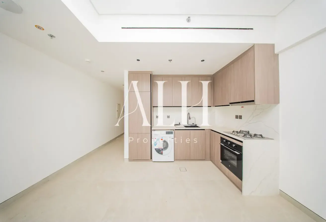 Prime Location | Kitchen Appliances | Brand New