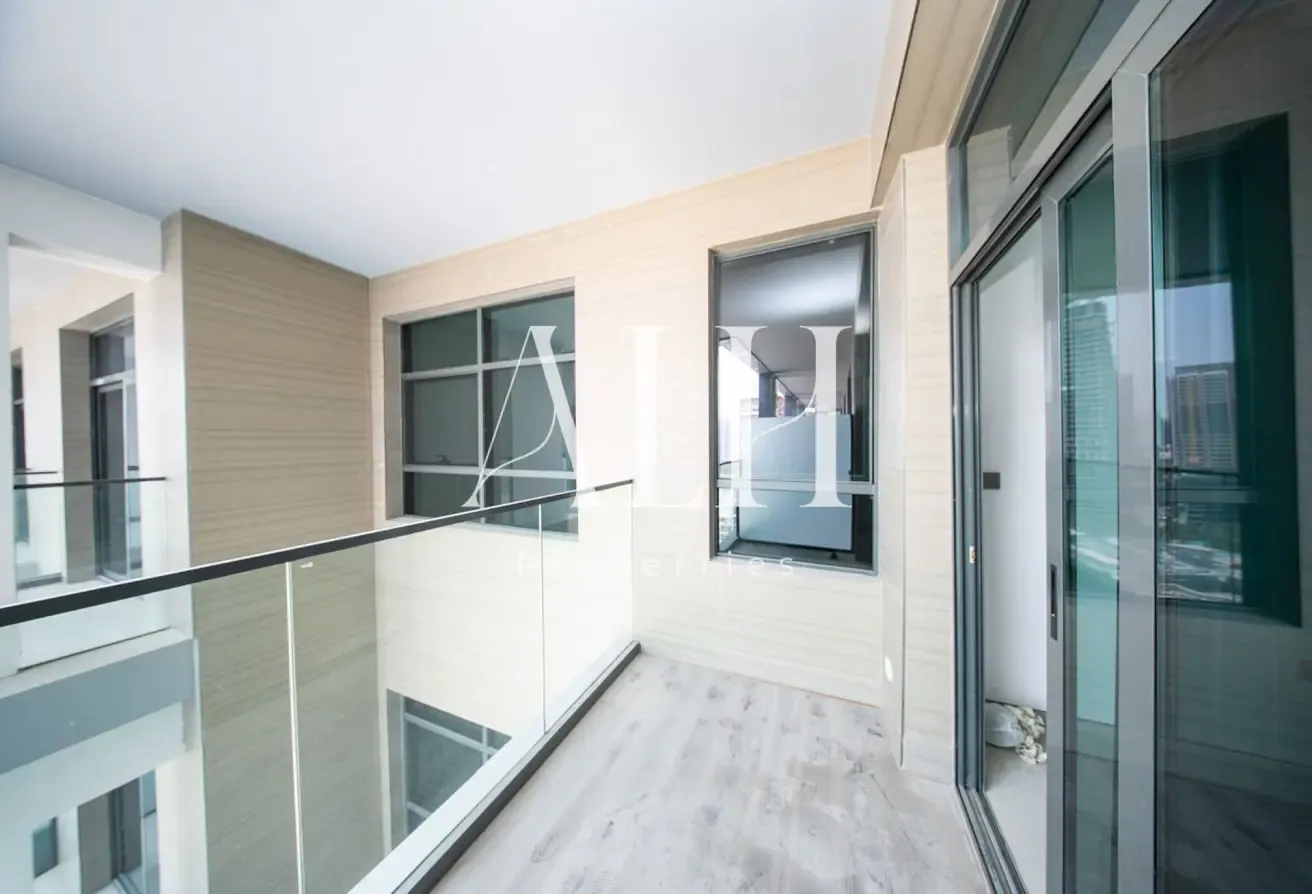 Prime Location | Kitchen Appliances | Brand New