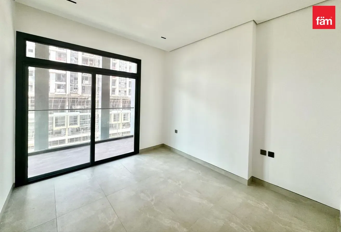 Brand New, Vacant Now, Storage, One Month Free