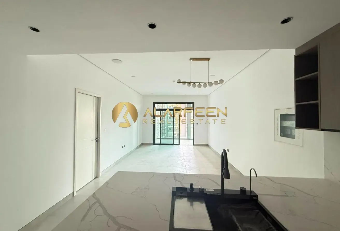 Spacious Layout | Unfurnished 1BR | Vacant