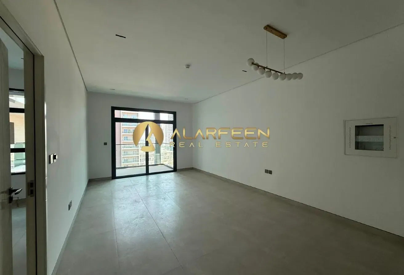 Brand New | Fitted Kitchen | Community View