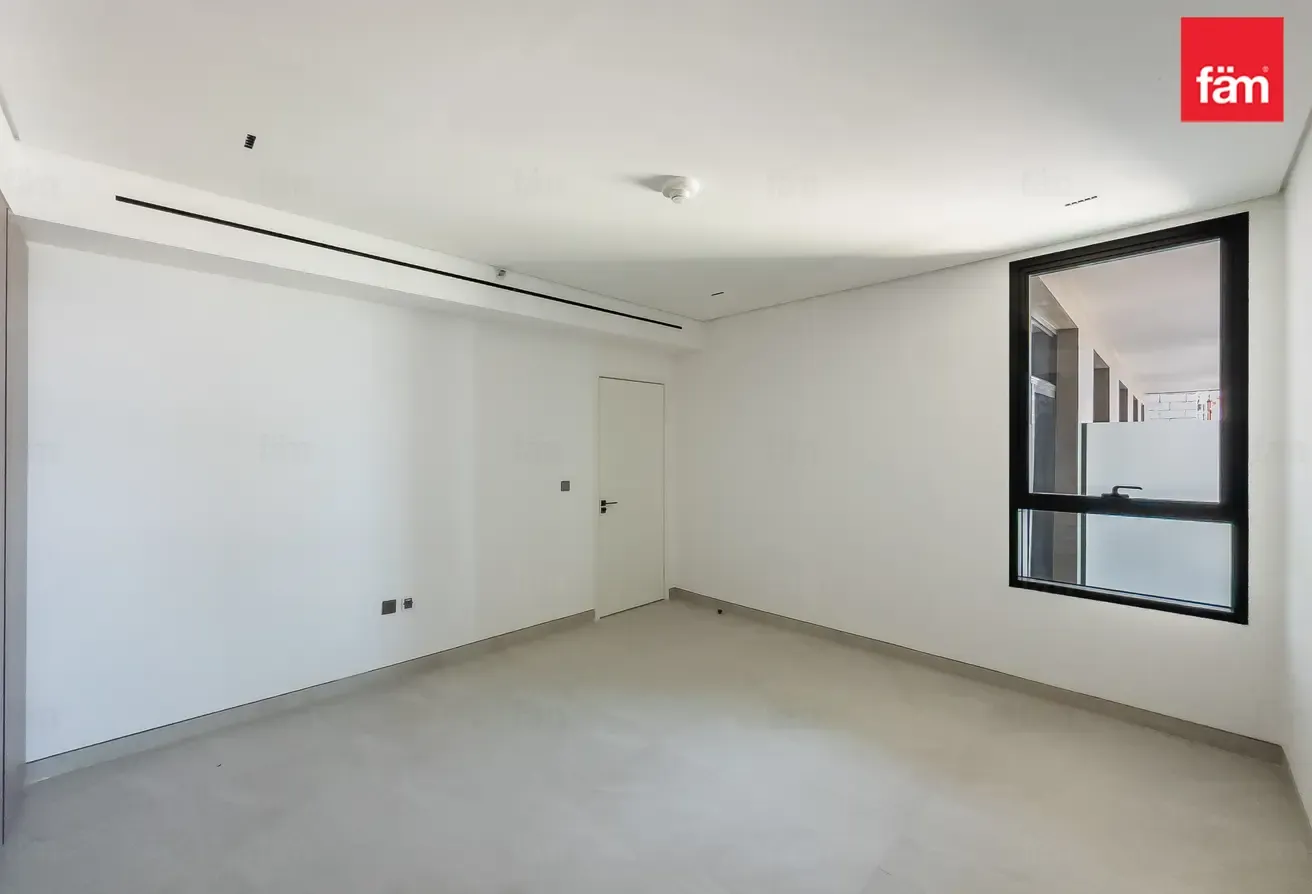 Flexible Cheques  Brand New  High Floor