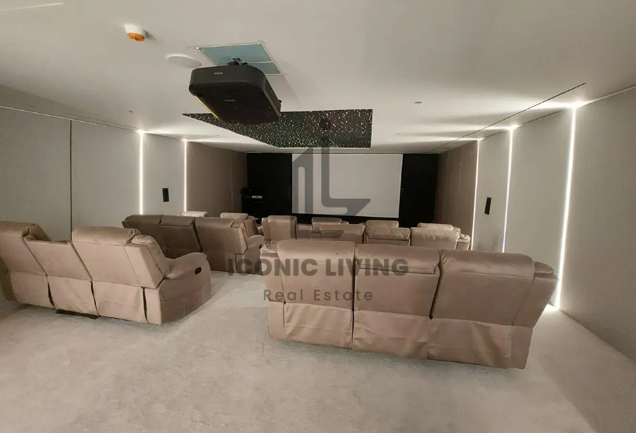 1 Bed Apartment converted into 2 beds
