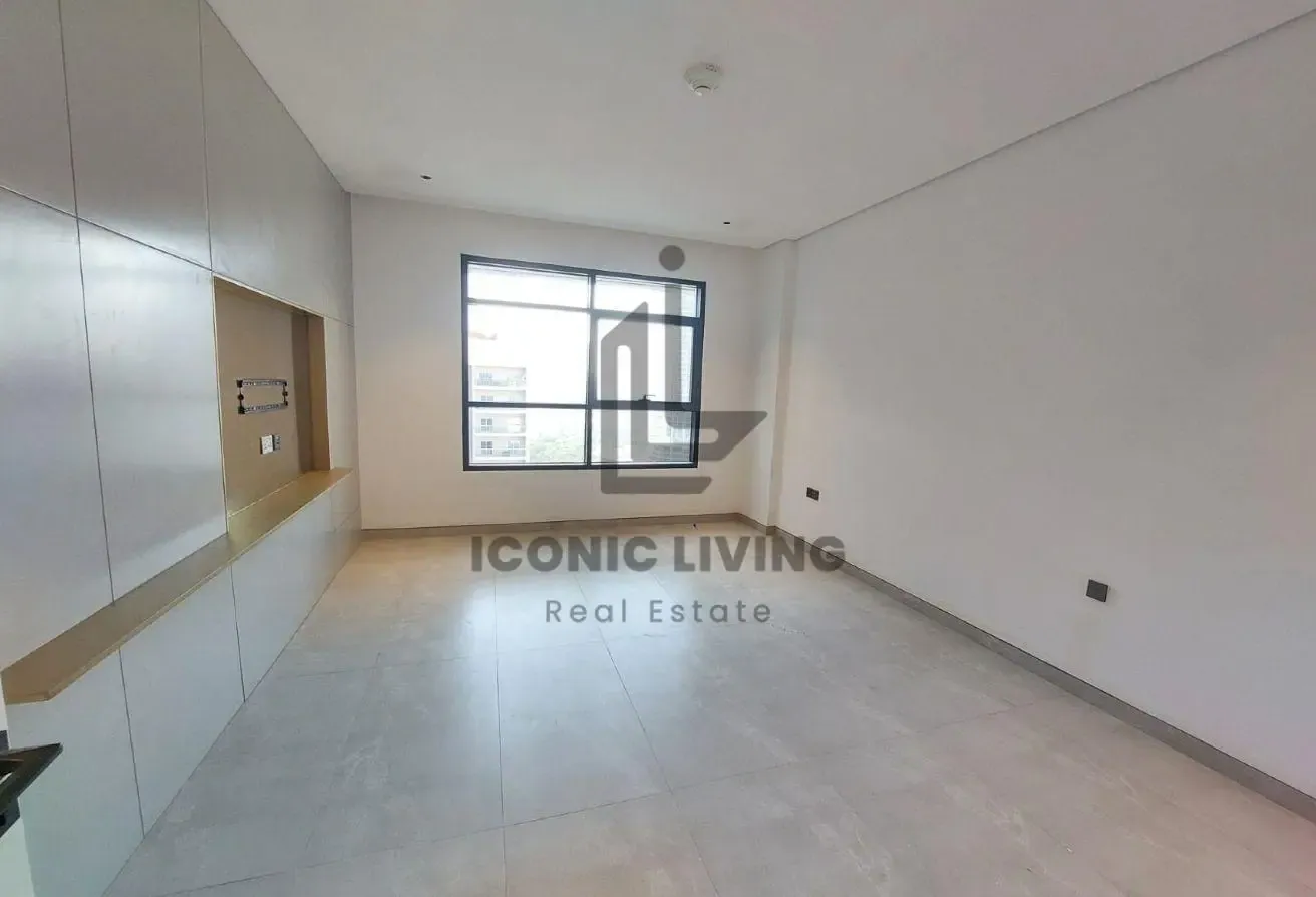 1 Bed Apartment converted into 2 beds