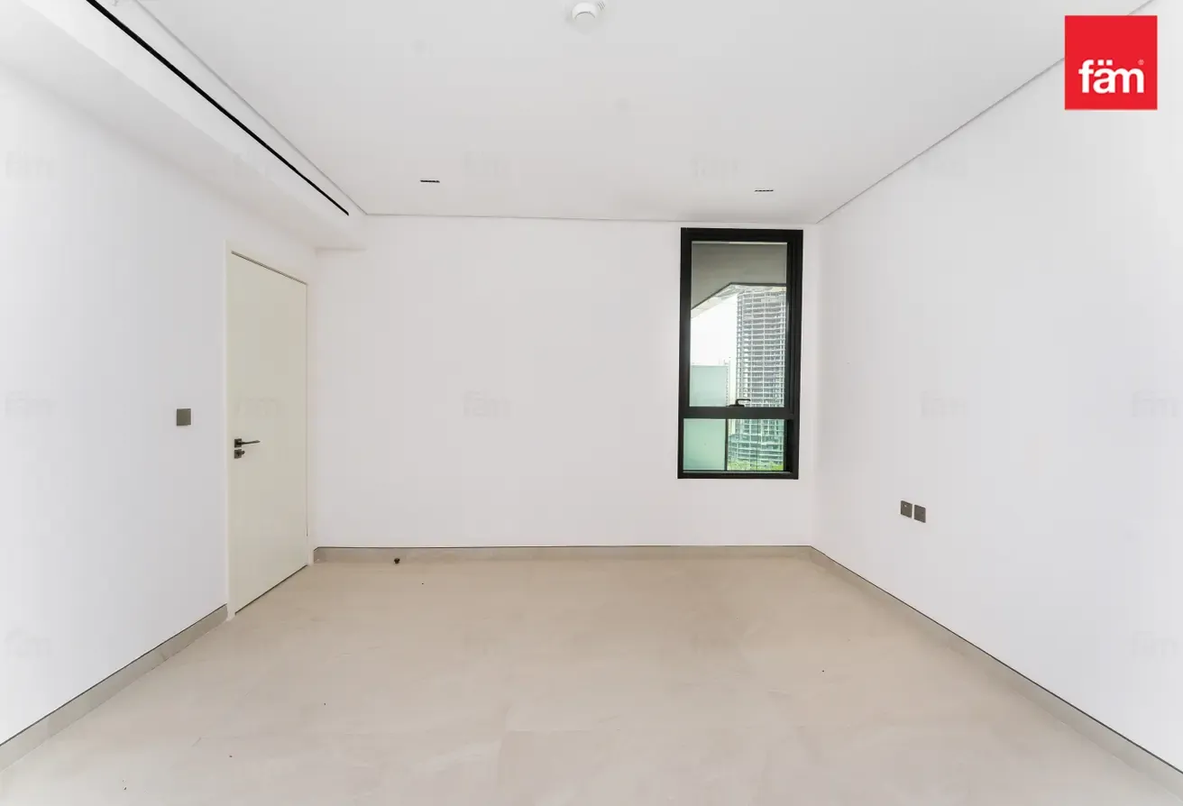 Brand New | Facing Park | Ready To Move