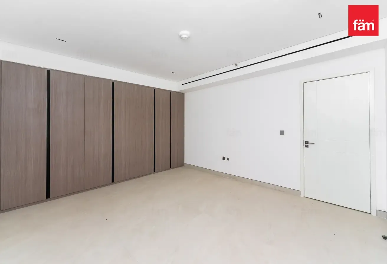 Brand New | Facing Park | Ready To Move