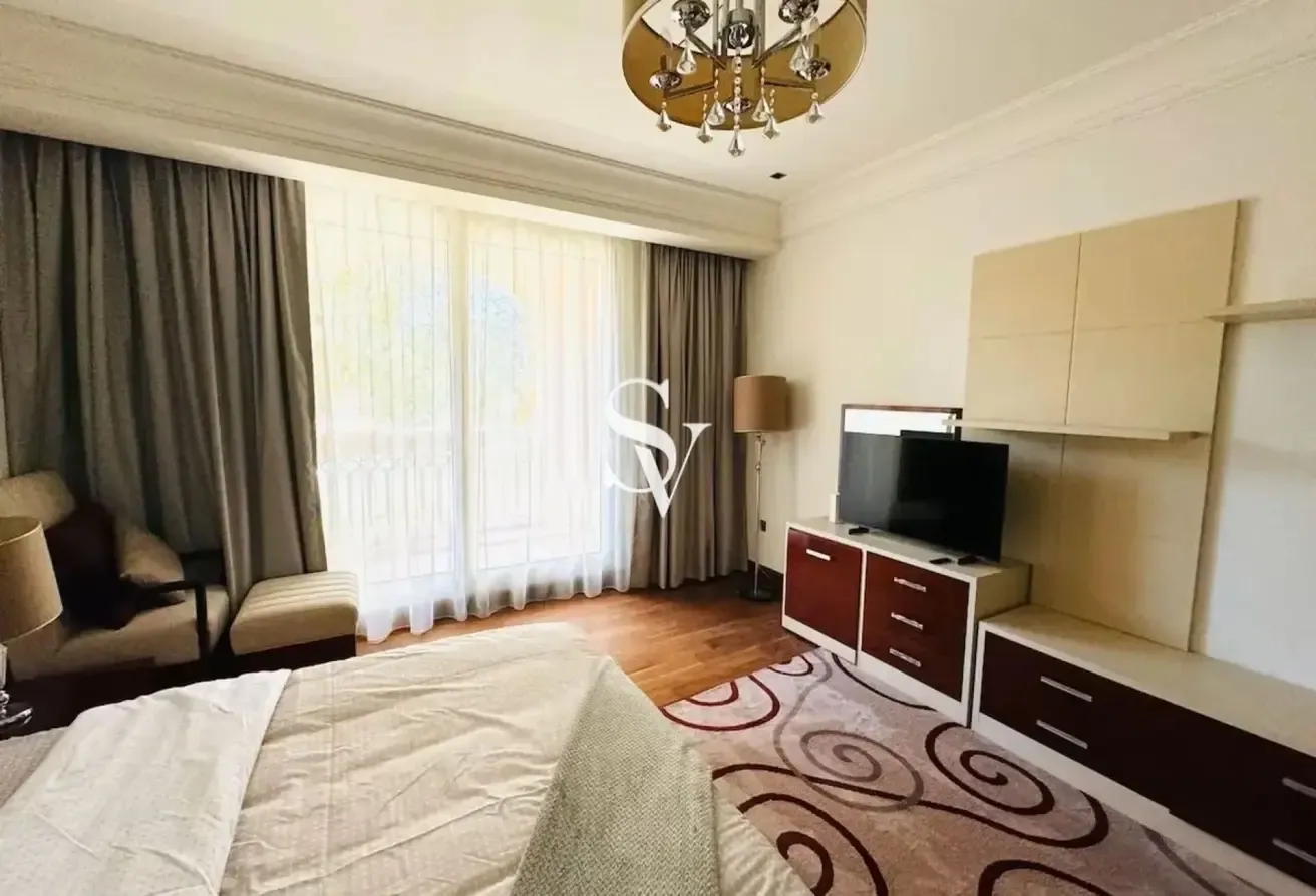 VIEW NOW | UNFURNISHED | PRIVATE BEACH | VACANT
