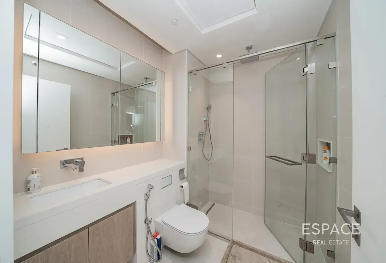 Early Exit Terms |1 Month Free |Sea View