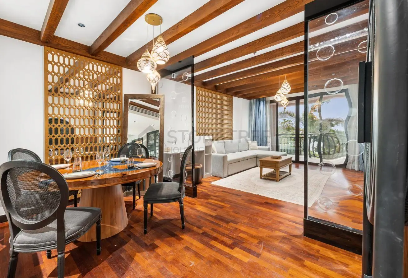 Spacious 1 BR | Fully-Furnished | Prime Location