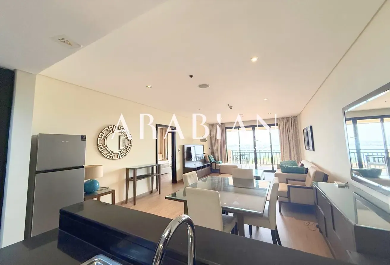 Large 1BR | Beachfront Living | Palm Jumeirah