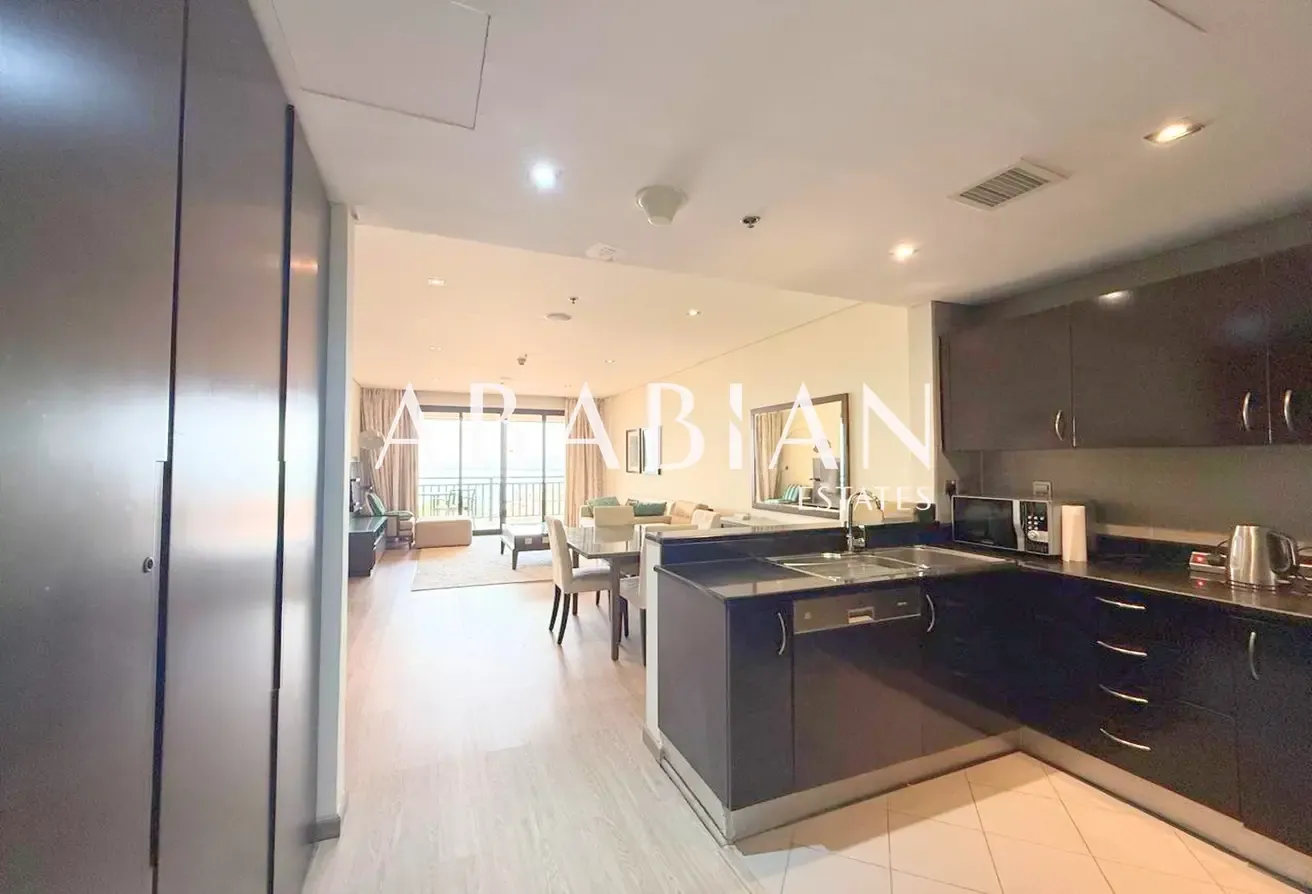 Large 1BR | Beachfront Living | Palm Jumeirah