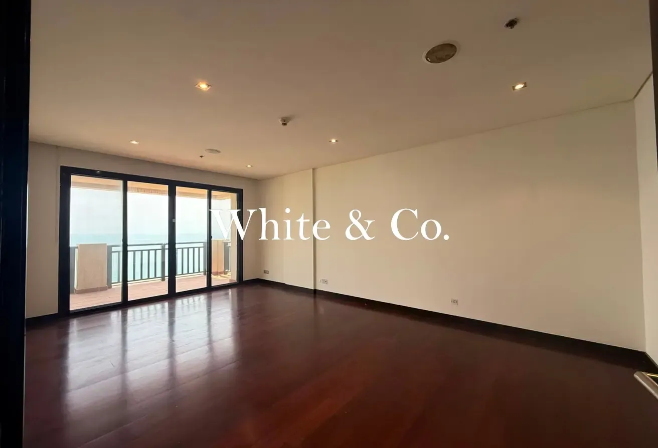Sea View| Unfurnished | Spacious & Vacant