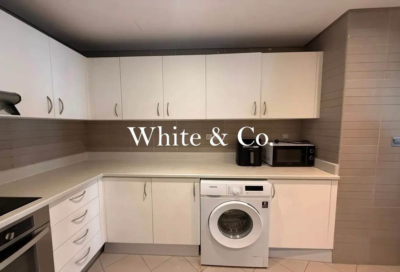 Sea View| Unfurnished | Spacious & Vacant