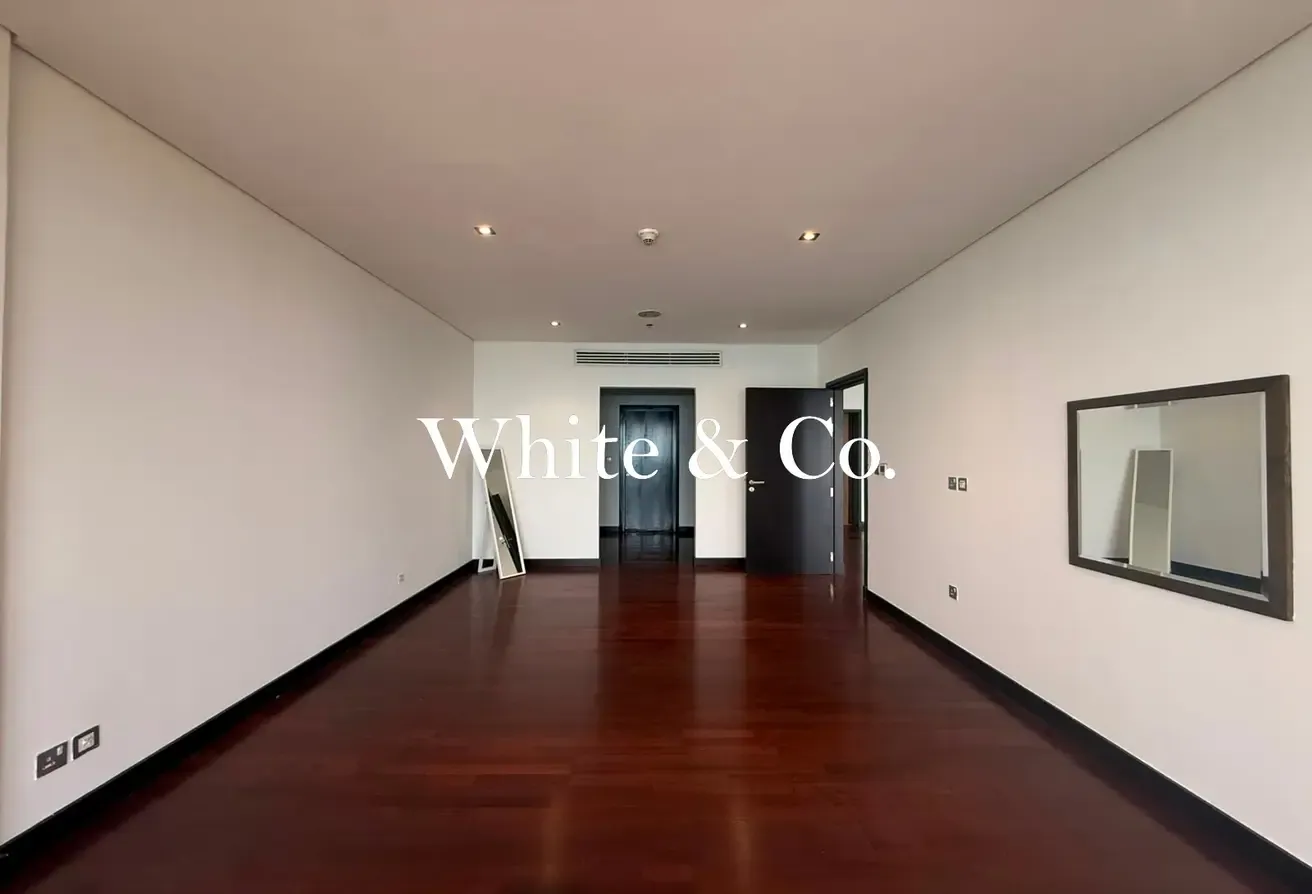 Sea View| Unfurnished | Spacious & Vacant