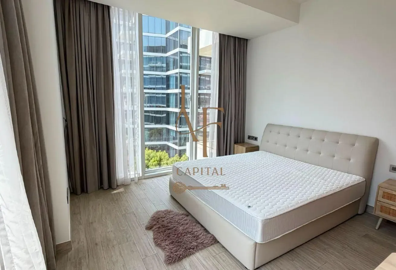 1 BR Apartment with Water View in Palm Jumeirah
