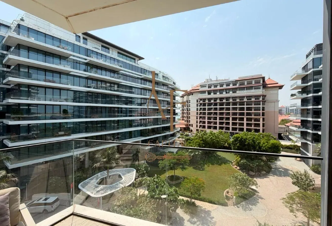 1 BR Apartment with Water View in Palm Jumeirah