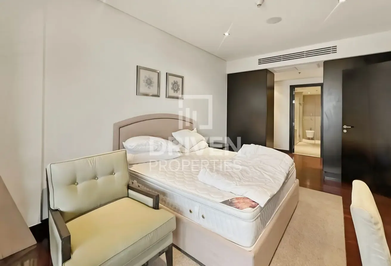Sea View | Private Beach Access | Large Layout