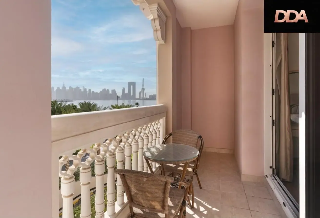 LUXURY LIVING 1BR | SEA VIEW | VACANT NOW