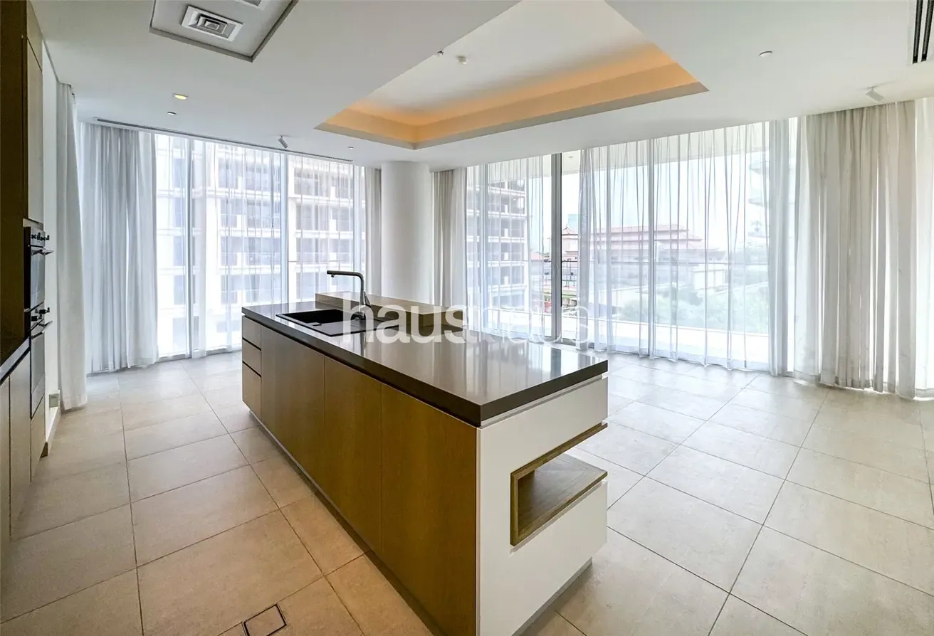 Sea View | Unfurnished | Vacant