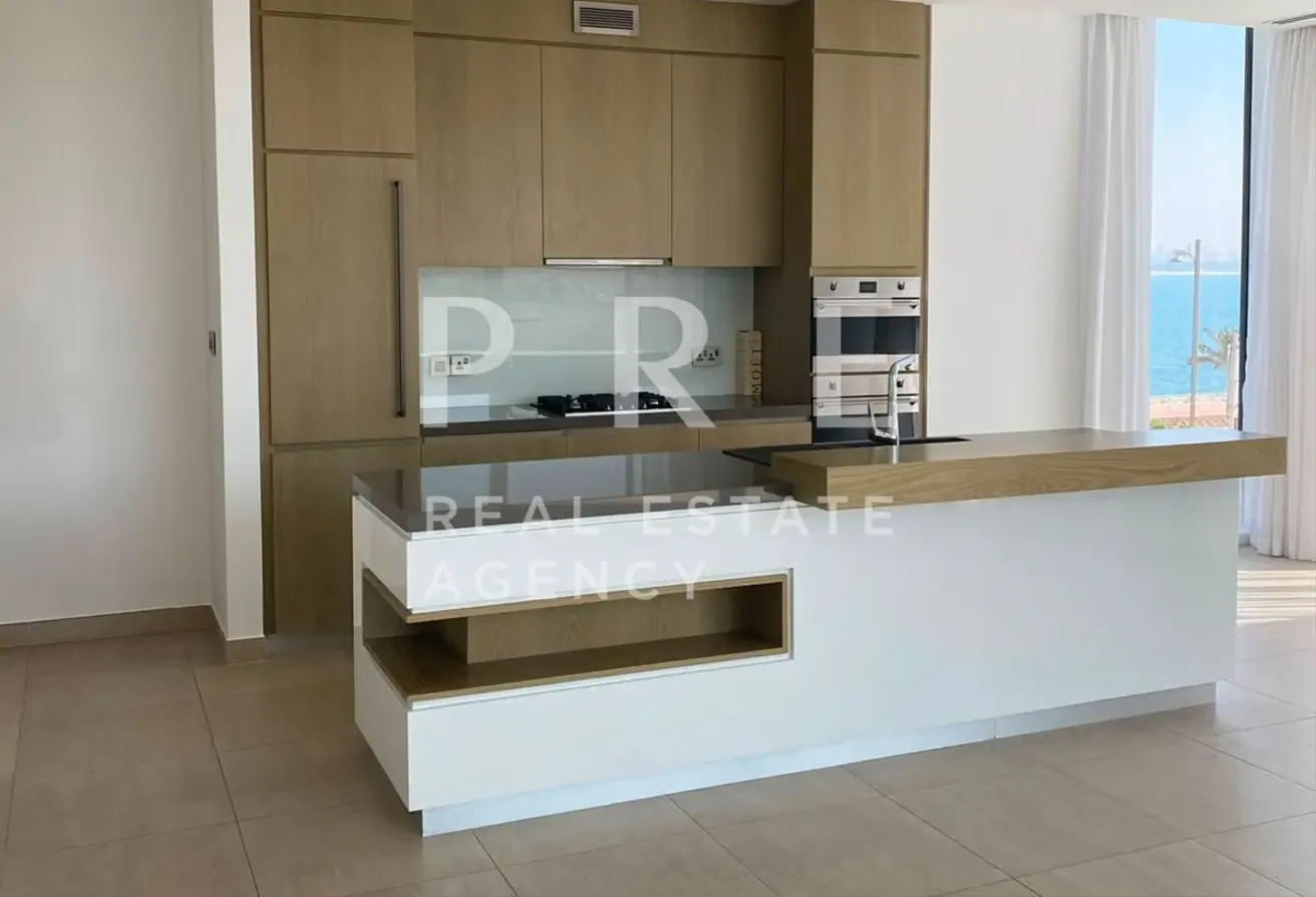 Refined Coastal Living | One-Bedroom Apartment