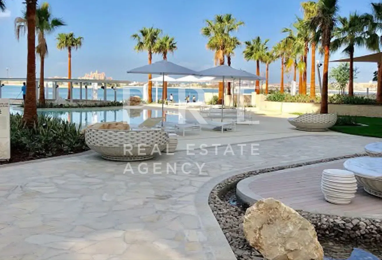 Refined Coastal Living | One-Bedroom Apartment