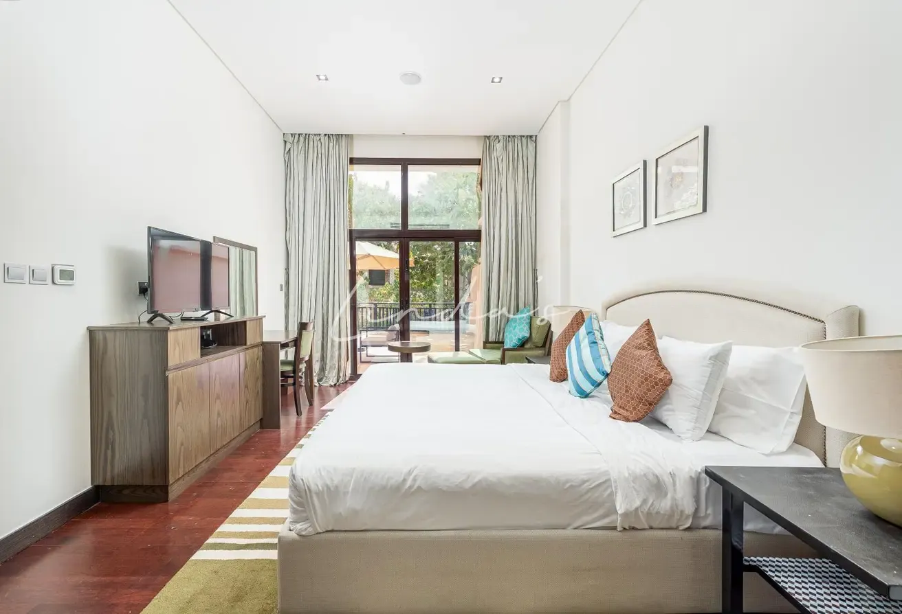 Furnished |Reduce Price| Pool View| Beach Access