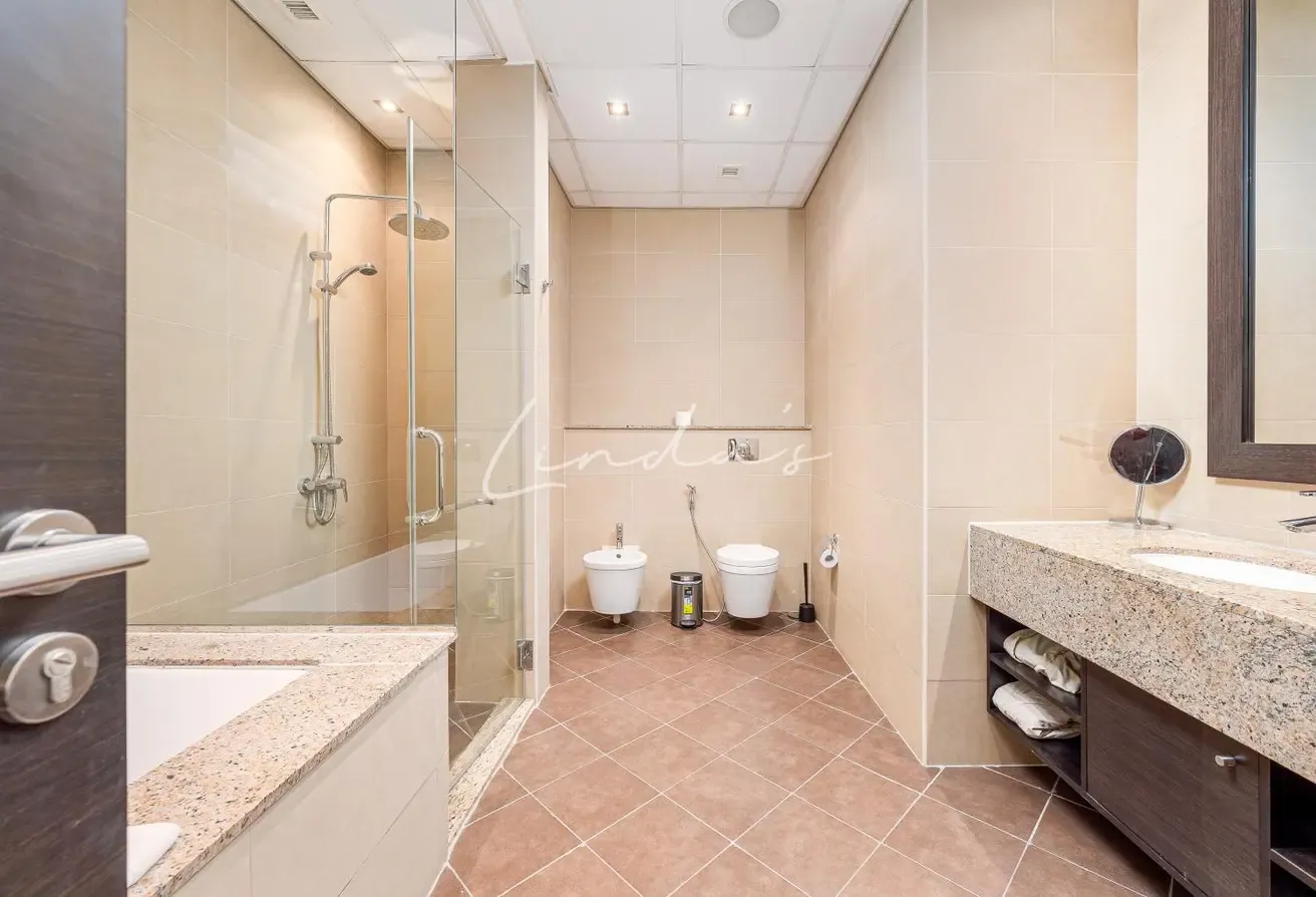 Furnished |Reduce Price| Pool View| Beach Access