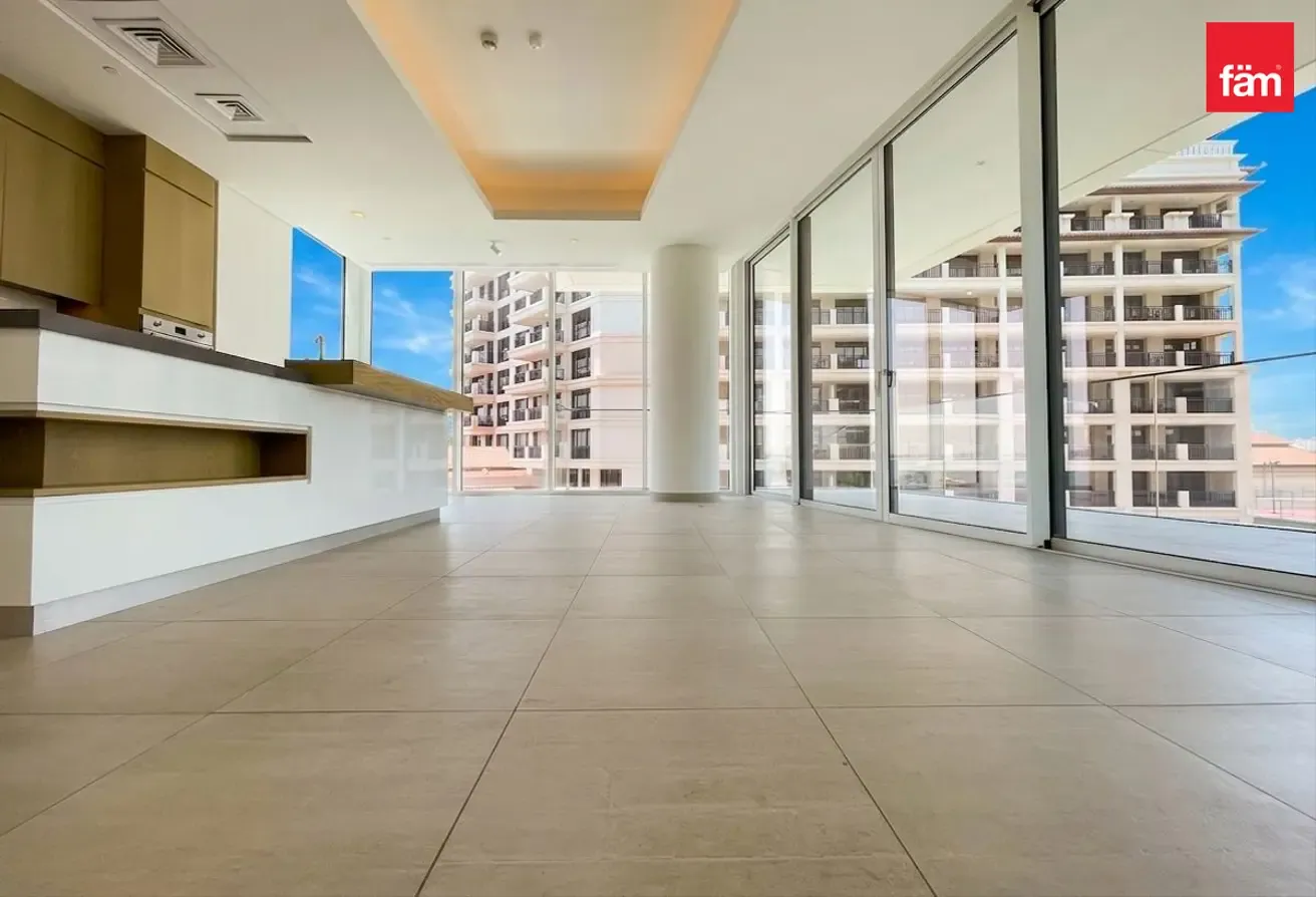 Ready to Move In | Sea View | Low Floor