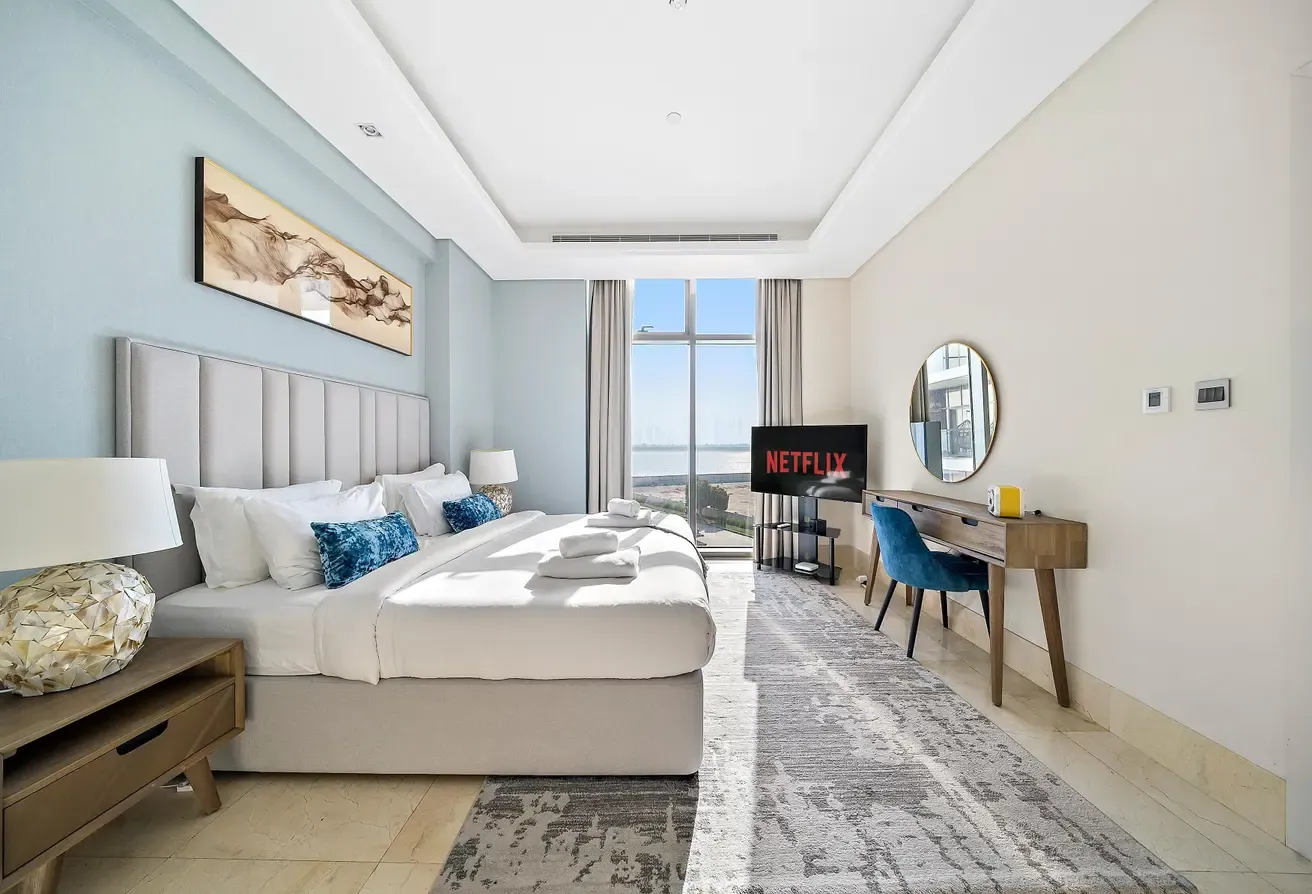SUMMER DEAL | ALL BILLS INCLUDED | BEACH ACCESS