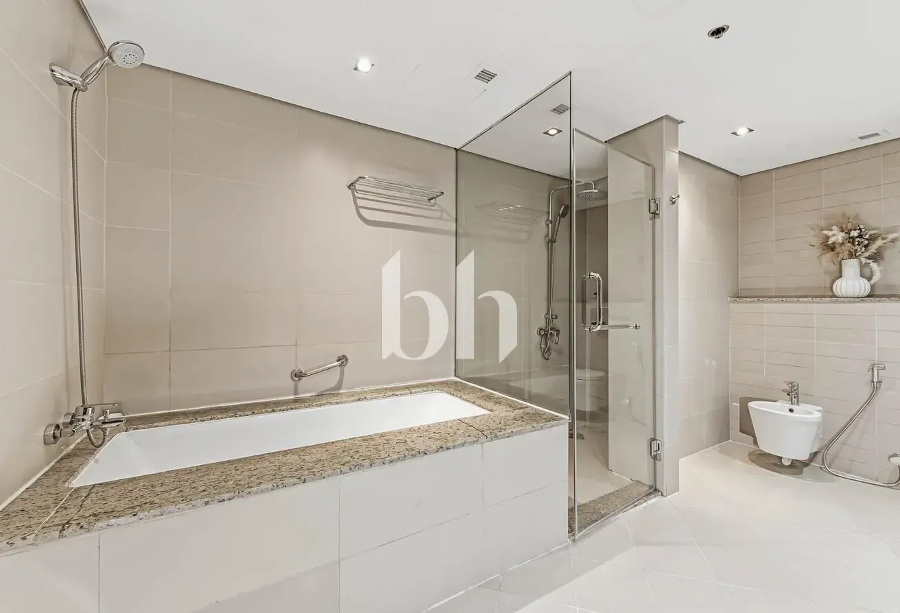 Burj Views | Large Layout | Low Floor