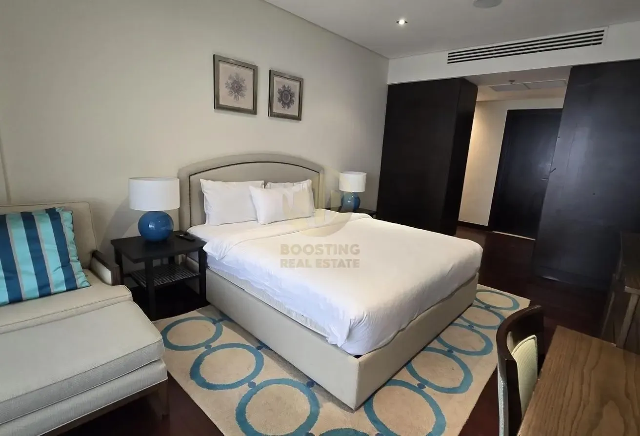 Furnished 1BR Palm Jumeirah Sea View Apartment